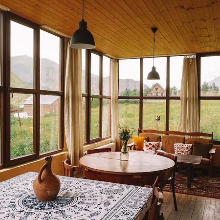Arte In Kazbegi Hotel Exterior photo