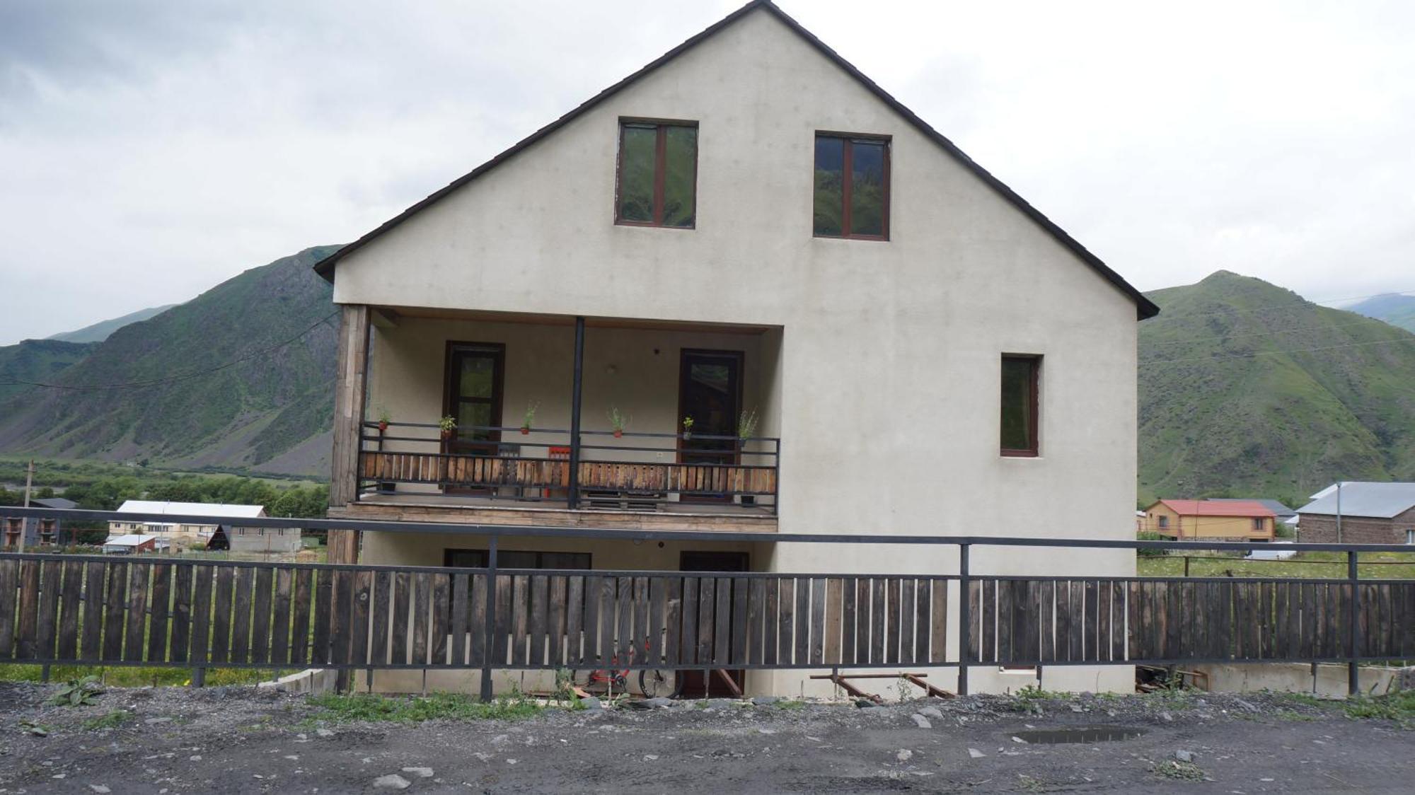 Arte In Kazbegi Hotel Exterior photo